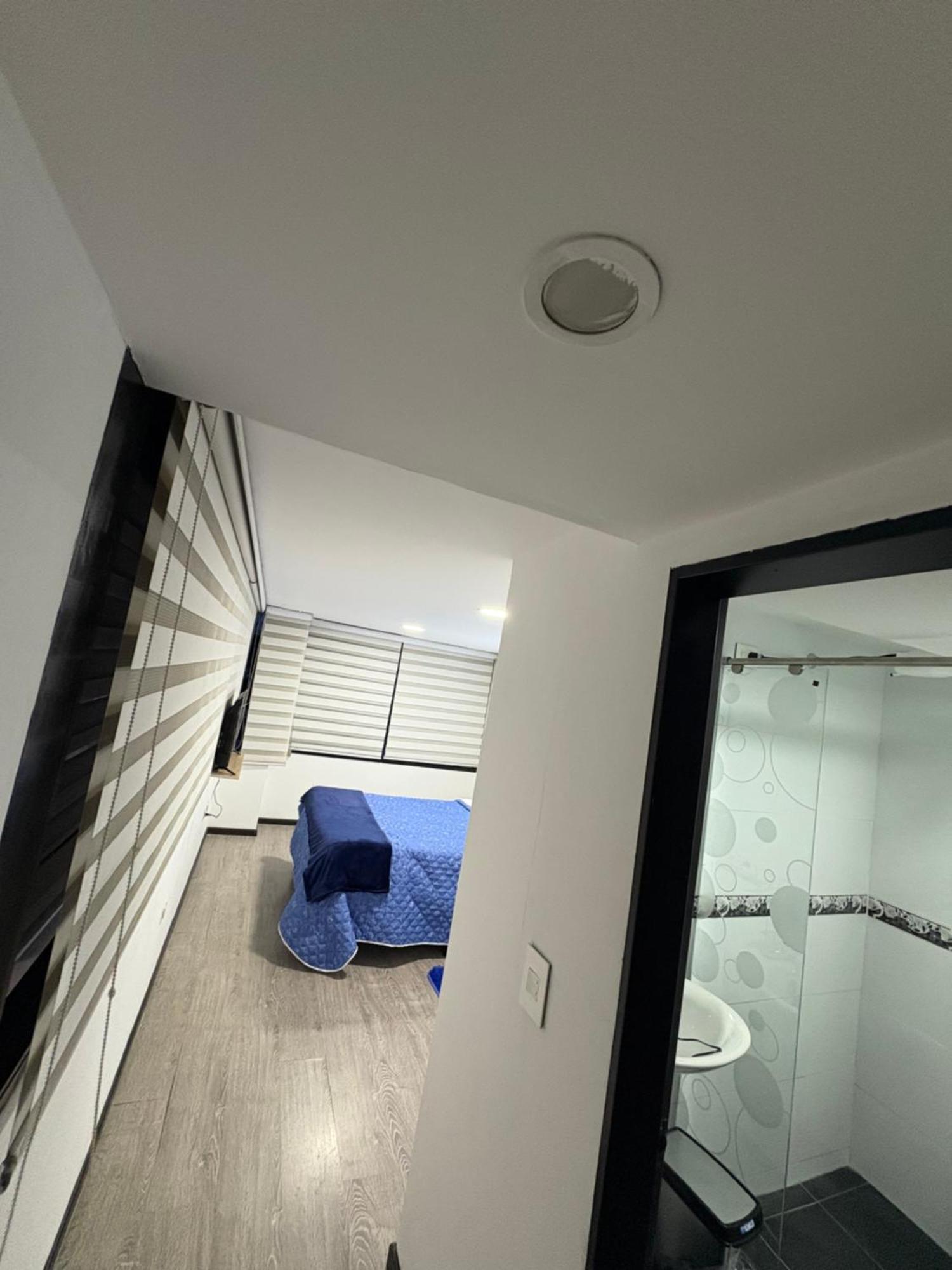 Habitación en casa particular Dorado - Cerca Al Aeropuerto - 401 Bogotá